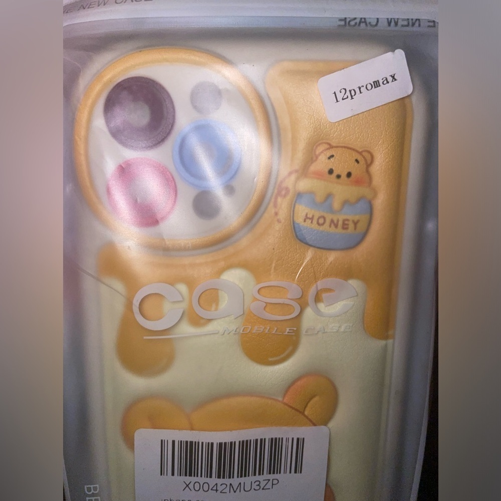NEW /NIP Pooh Bear Iphone 12 Pro Case-03 *make offers* - Picture 5 of 7